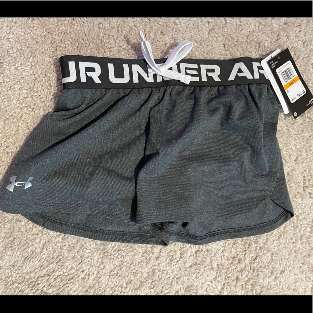 NWT Girls Under Armour gray shorts Size Small